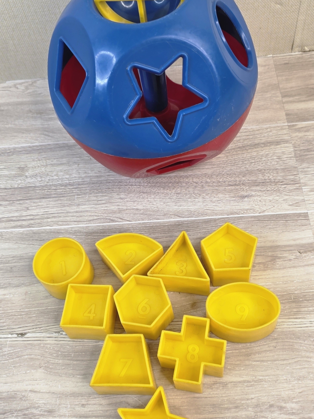 Tupperware Shape O Toy